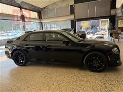 کرایسلەر 300